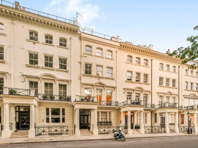 Flat for rent in City of Westminster, Greater London