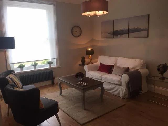 Flat for rent in Ewell, Surrey
