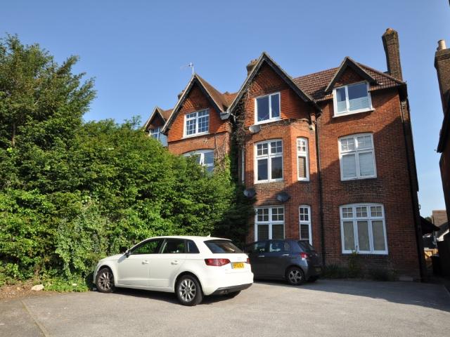 Flat for rent in Charlotteville, Westborough