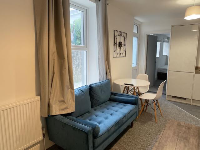 Flat for rent in Mount Wise