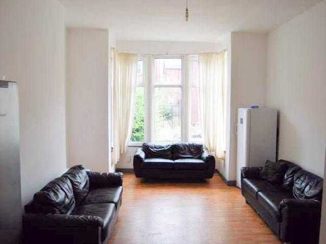 Flat for rent in Beckett Park, Burley