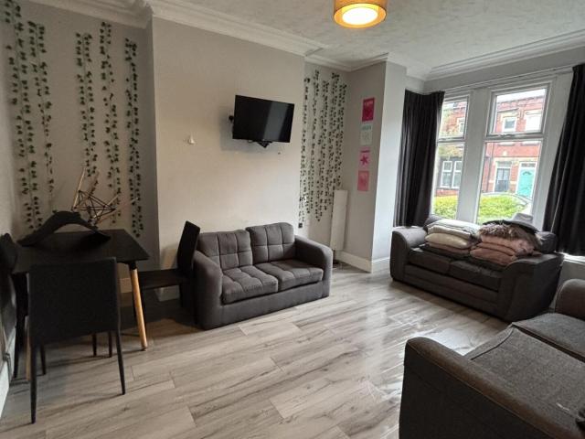 Flat for rent in Beckett Park, Leeds