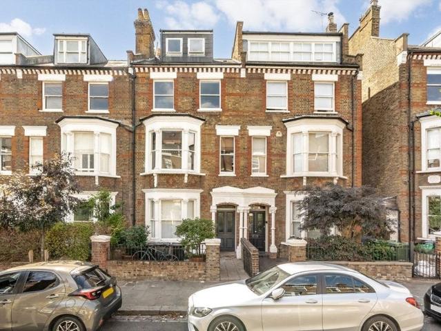 Flat for rent in Gospel Oak, Greater London