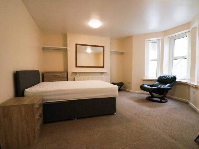 Flat for rent in Greenbank, Mount Wise