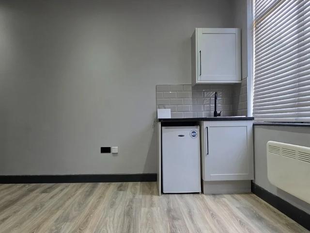 Flat for rent in Clapton, Upper Clapton