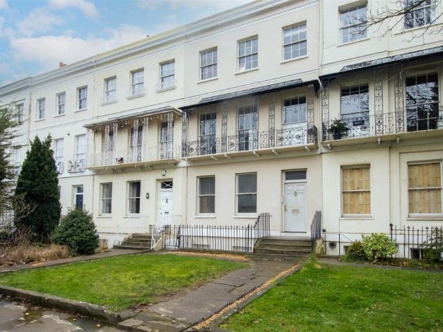 Flat for rent in Golden Valley, Gloucestershire
