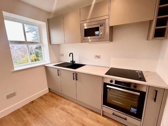 Flat for rent in Watford Heath, North Watford