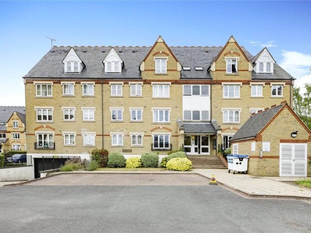 Flat for rent in North Watford