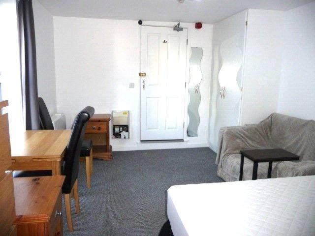 Flat for rent in Polsloe, Watergate