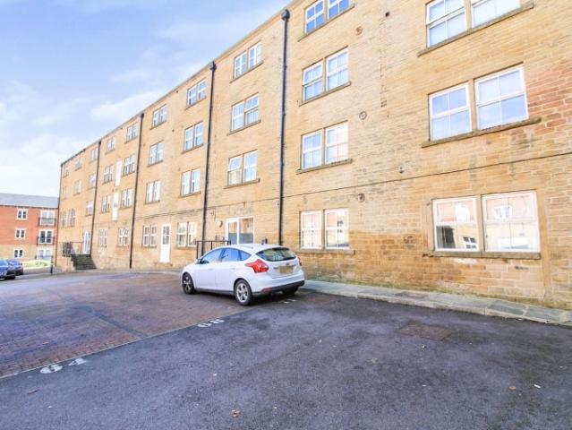 Flat for rent in Armley, West Yorkshire