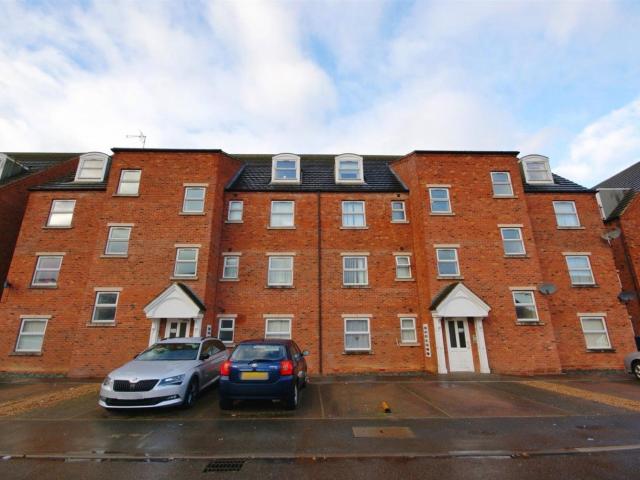 Flat for rent in Boultham, Brayford