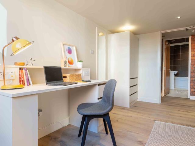Flat for rent in City Centre, Georgia