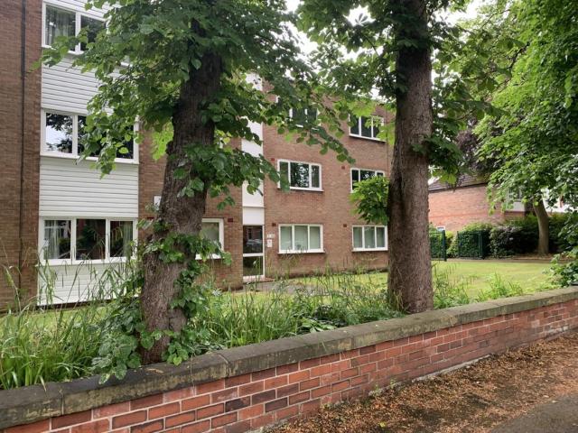 Flat for rent in Levenshulme, Manchester