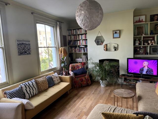 Flat for rent in London Borough of Hackney, Greater London