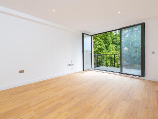 Flat for rent in Farnborough, Rushmoor