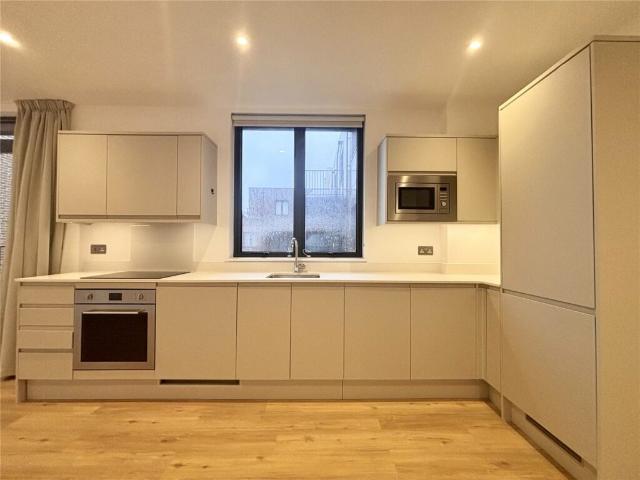 Flat for rent in Farnborough Business Park, Rushmoor