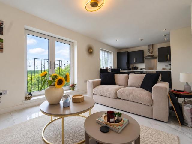 Flat for rent in Swinton Park, Salford