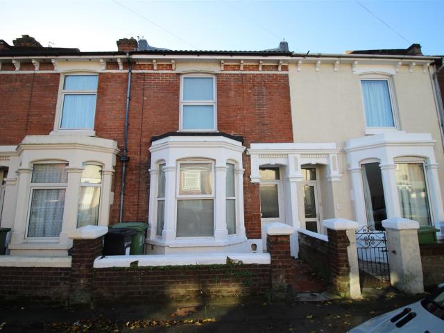Flat for rent in Fratton, City Of Portsmouth