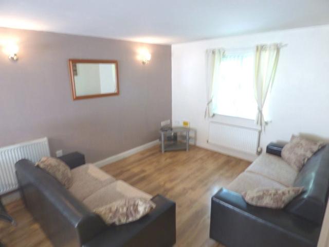 Flat for rent in Hurdsfield, Macclesfield