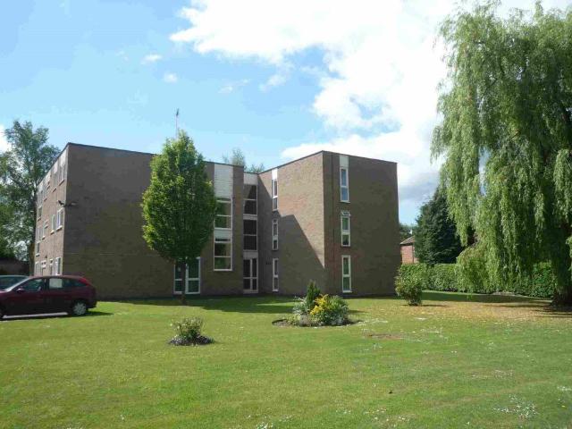 Flat for rent in Hurdsfield, Macclesfield