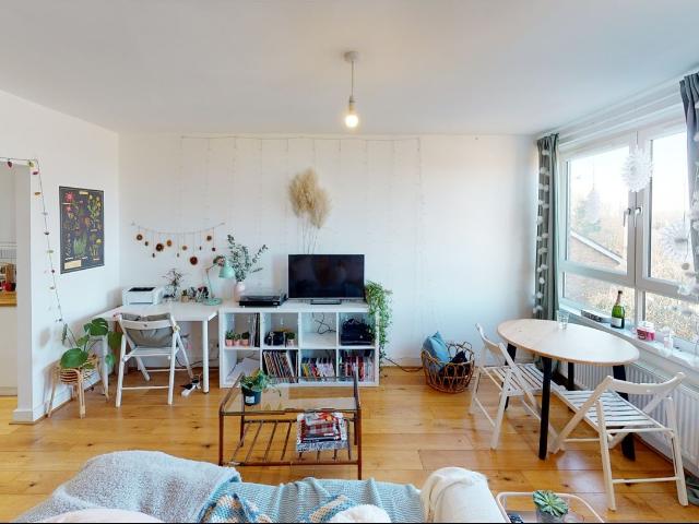 Flat for rent in London Borough of Lewisham, Greater London