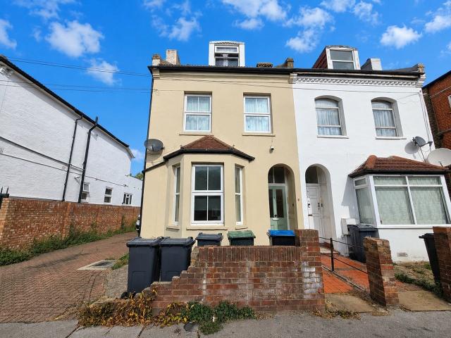 Flat for rent in London Borough of Croydon, Thornton Heath