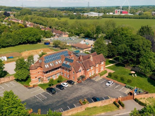 Flat for rent in Osney, The Slade
