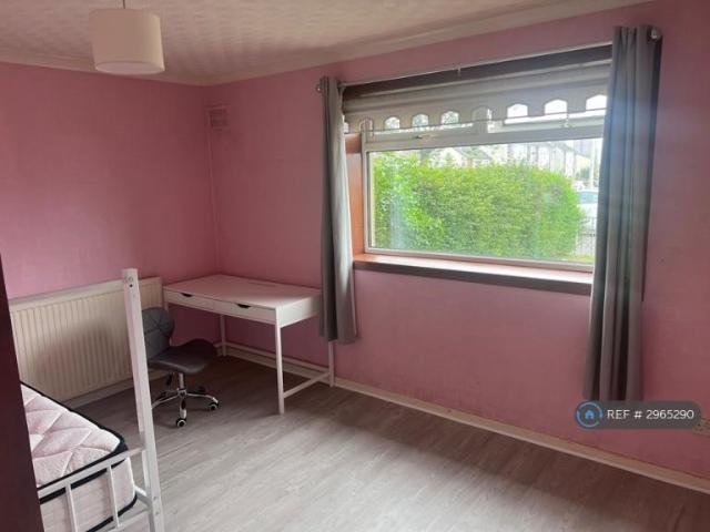 Flat for rent in Drylaw, Scotland