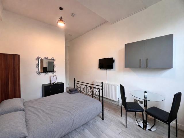 Flat for rent in London Borough of Camden, Greater London