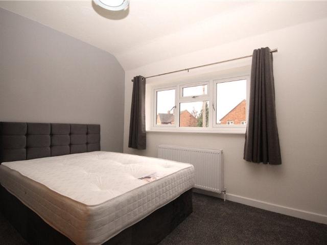 Flat for rent in Bellfields, Westborough