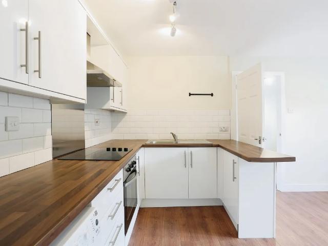 Flat for rent in Greenbank, Leftwich