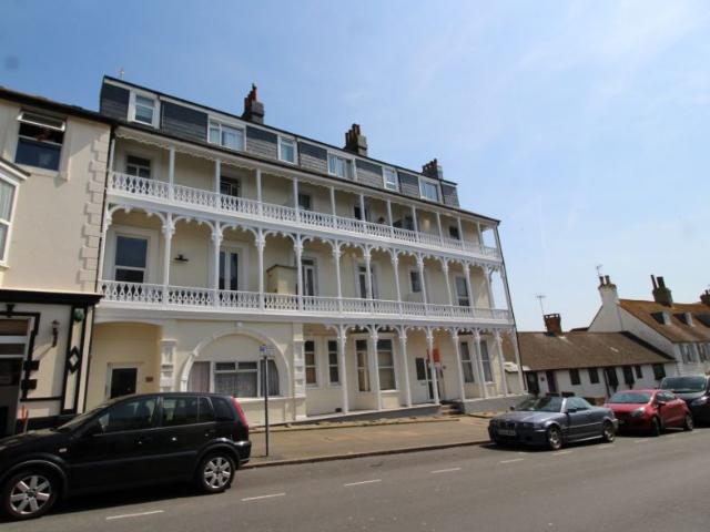 Flat for rent in Seaford, Iford