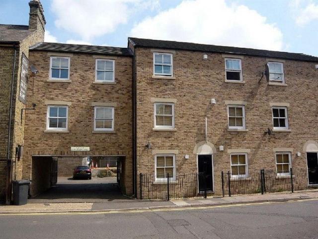 Flat for rent in Peterborough