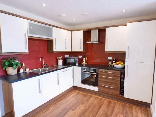 Flat for rent in Devonshire, South Yorkshire