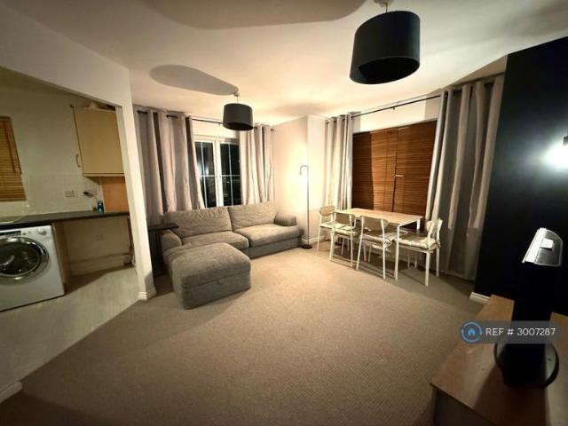 Flat for rent in Olney
