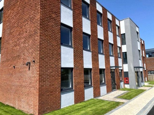 Flat for rent in Fleet, Hart