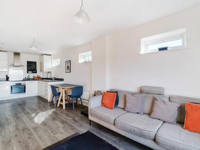 Flat for rent in Easthampstead, Bracknell