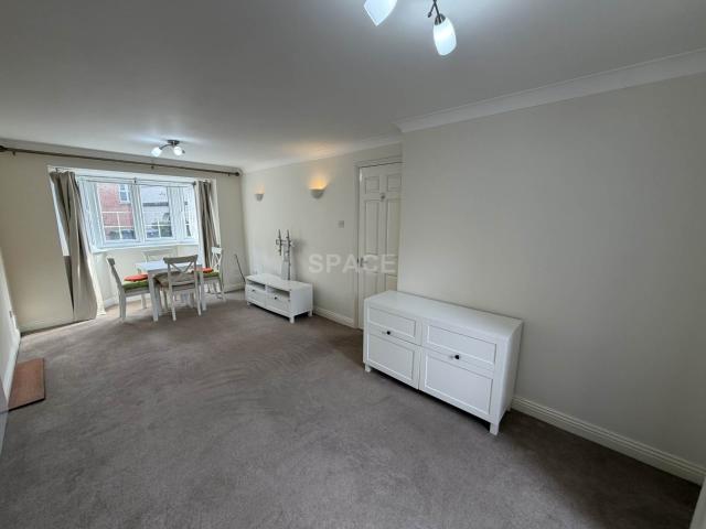 Flat for rent in Katesgrove, Reading