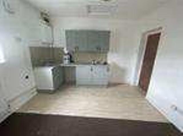 Flat for rent in Oxley Park, Shenley Church End