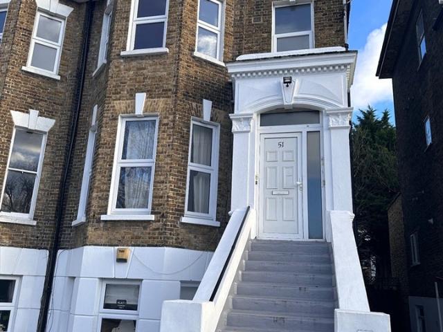 Flat for rent in South End, Greater London