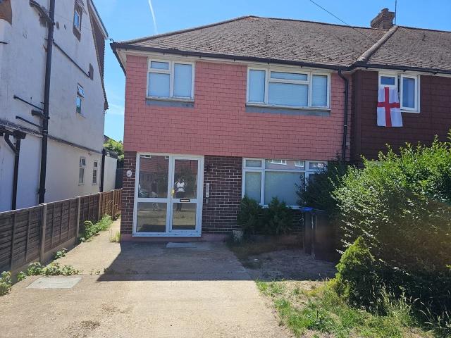 Flat for rent in Westfield, Woking