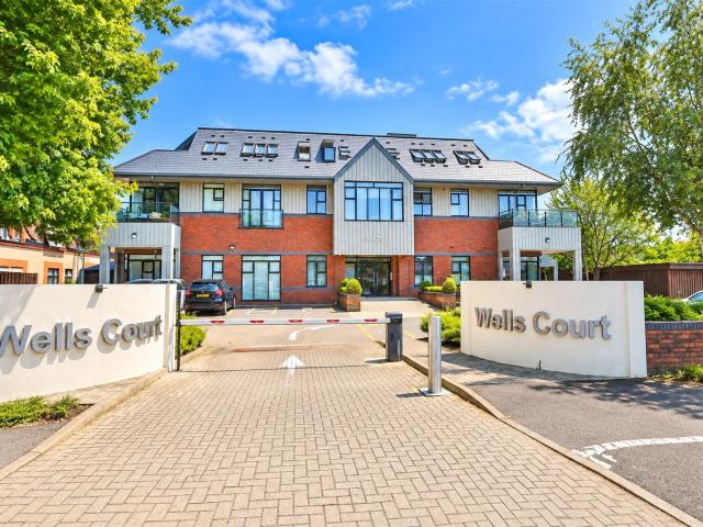 Flat for rent in Sheerwater, Woking