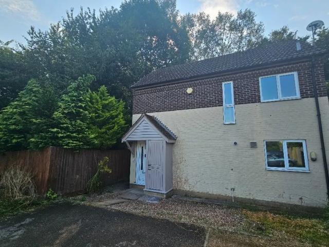 Flat for rent in Hanwell Fields, Evershot