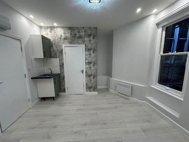 Flat for rent in Cat Hill, Isle Of Man