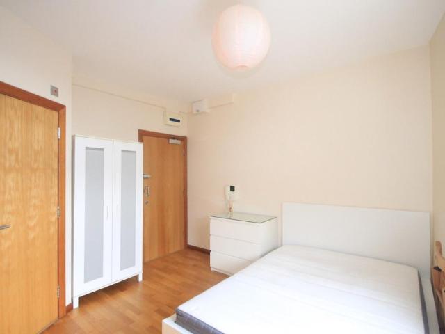 Flat for rent in Shacklewell, Greater London