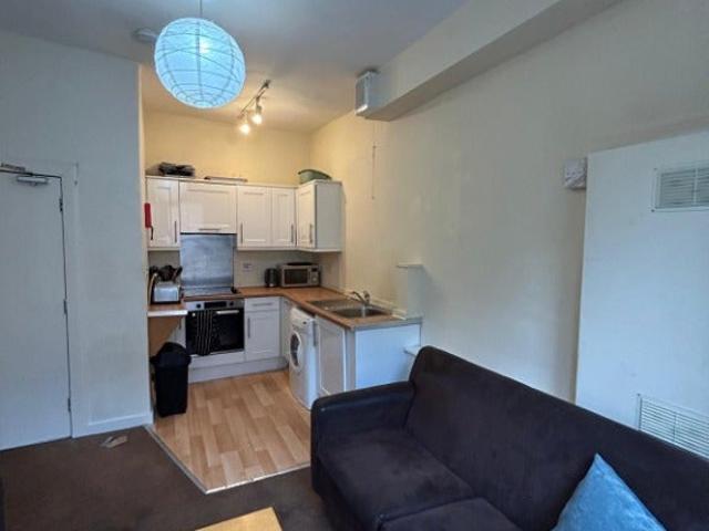 Flat for rent in Merchiston, Scotland