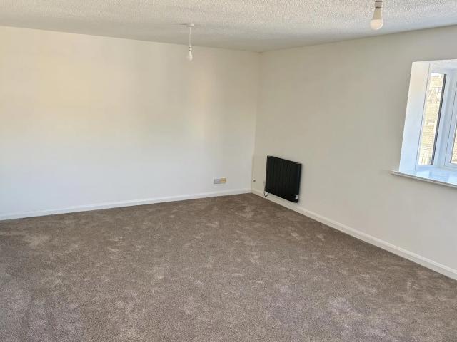 Flat for rent in Foxhole, Livermead