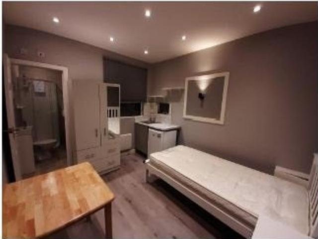 Flat for rent in London Borough of Ealing, Hanwell