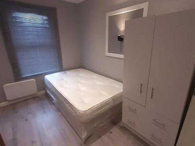 Flat for rent in London Borough of Ealing, Hanwell