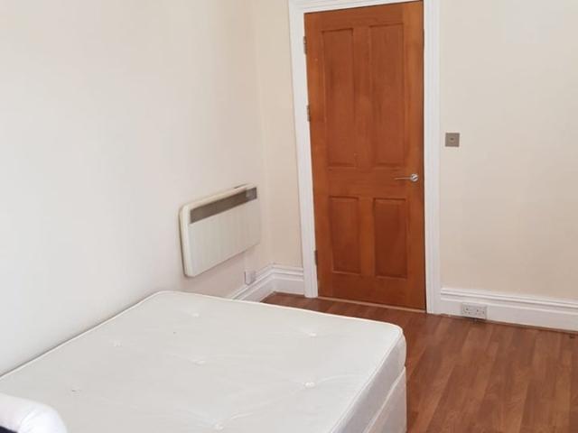 Flat for rent in Leyton, Greater London